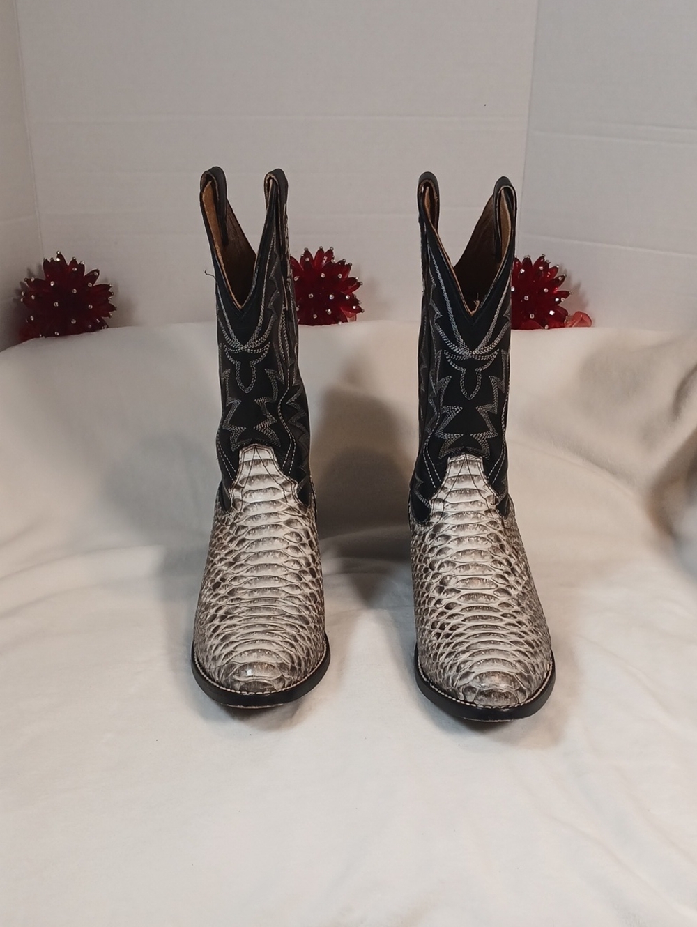 Cody James Exotic Python Western Boots in Black/ White Sz 9.5